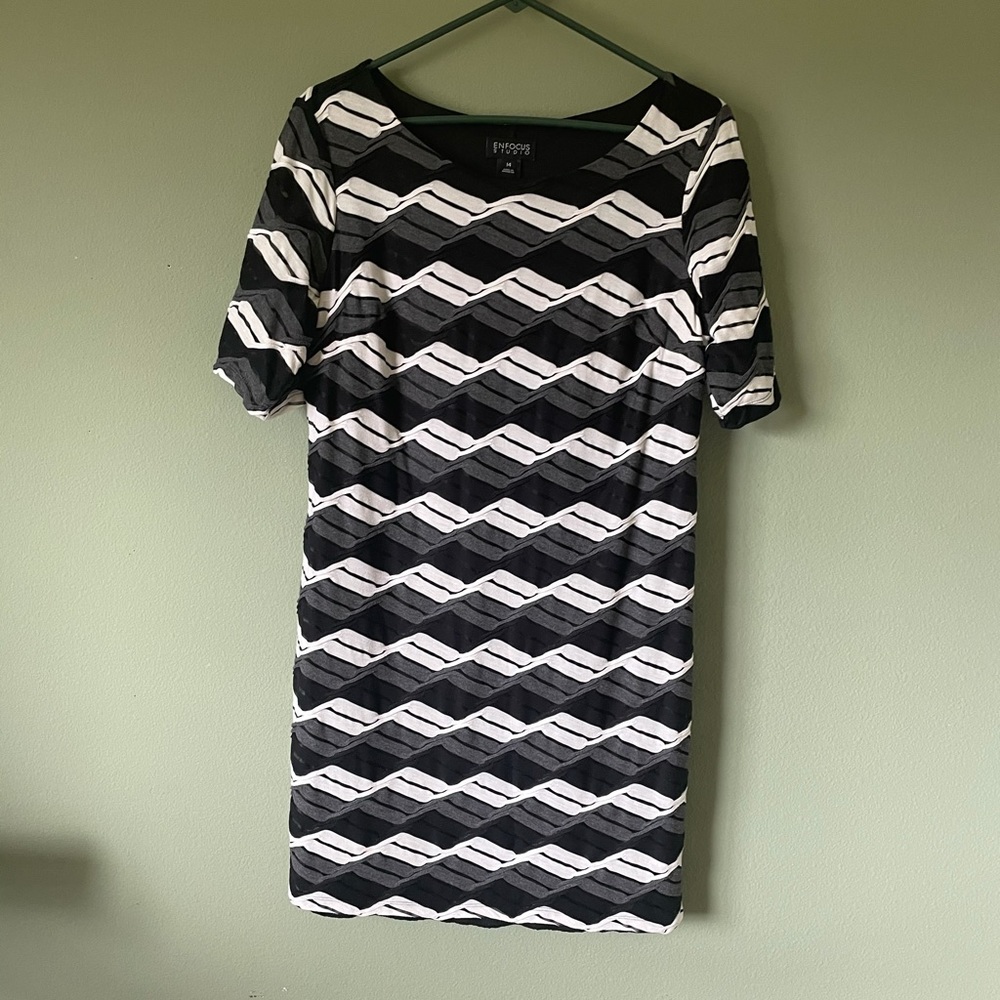 ENFOCUS Classy Fitted Professional Dress – Size 14